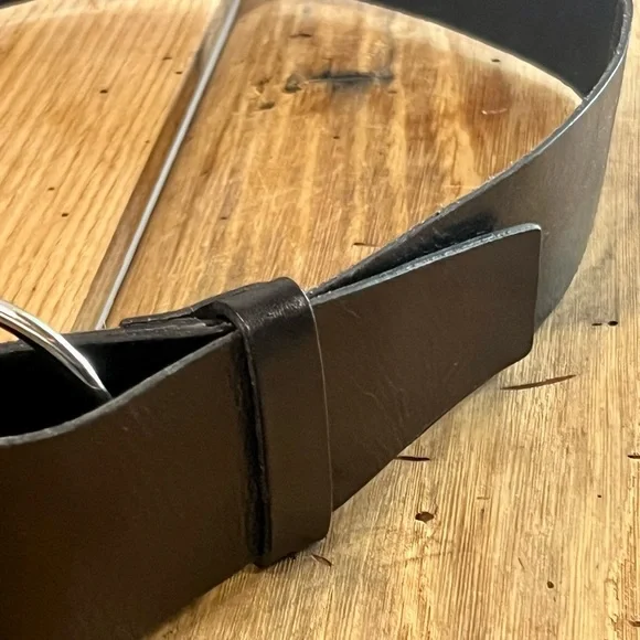 Gently Used Banana Republic Belt - Picture 6 of 12